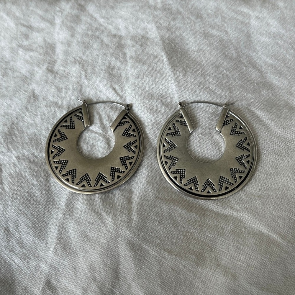 Silver Southwestern Geometric Engraved Tribal Hoop Earrings OS Boho Cowgirl Chic